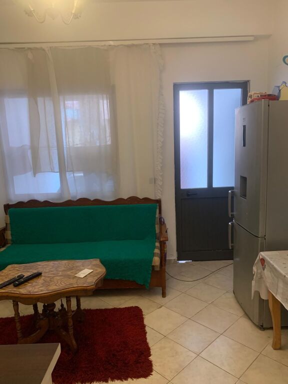 Affitto | Vilë 1 + 1 | Shkoze | 300 €/mese