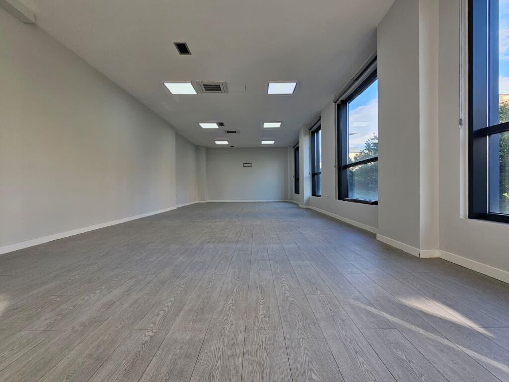 Zyra me qira Open Space! Rruga Hoxha Tasim,