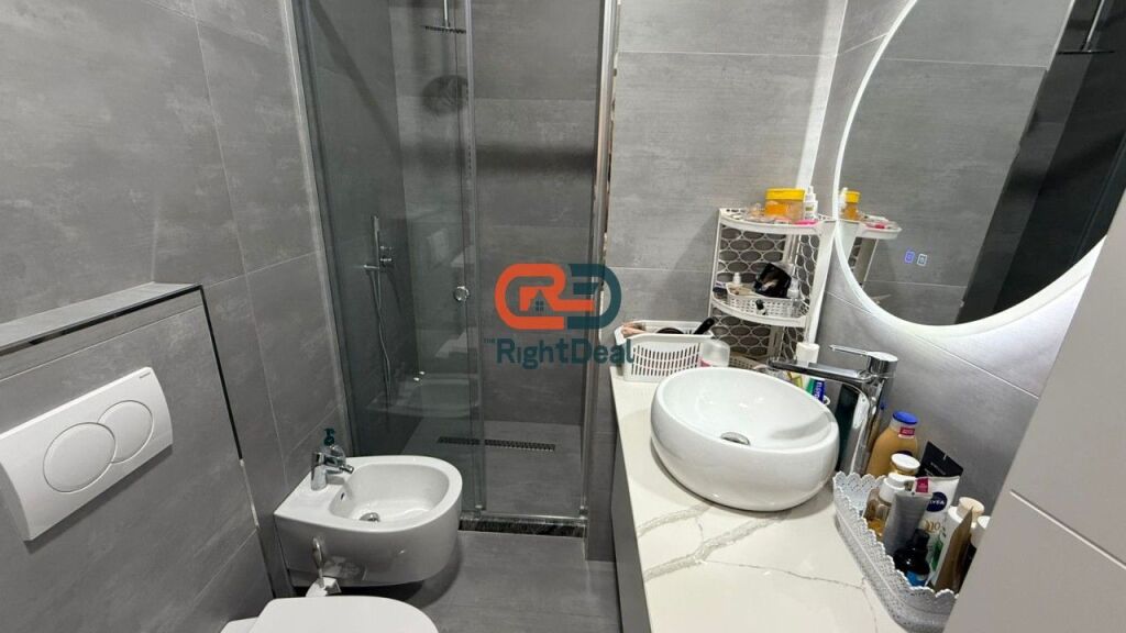 Ne Fresk, Shitet Apartament 1+1, Gati Per Banim!!!