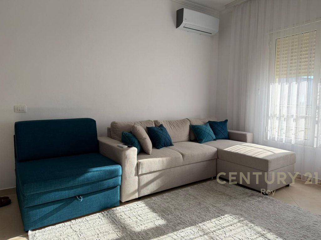 APARTAMENT 1+1 PER SHITJE NE QENDER TE GOLEMIT!!!