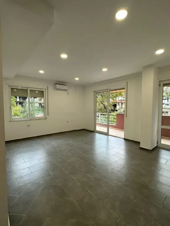 OCCASION!!! Apartment 2+1 + Shop for sale in FRESK 134,000 Euro