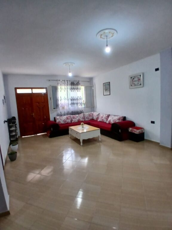 Private House 2+1+2 for Sale in Lanabregas