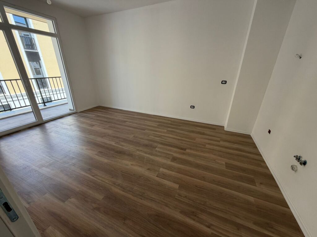 Apartament për shitje 1+1  –  Tirana Porta e Re