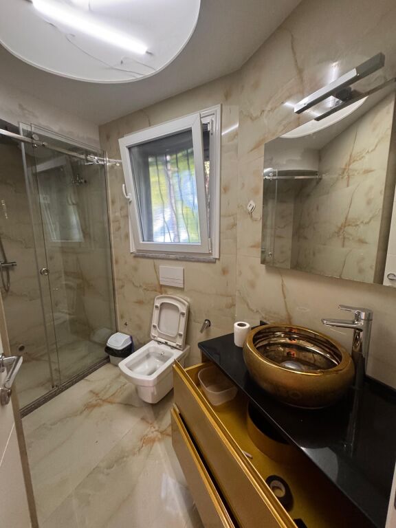 Super Apartment 2+1+veranda for rent, tel Liqeni i thate near Hotel Radisson 700 Thousand leke