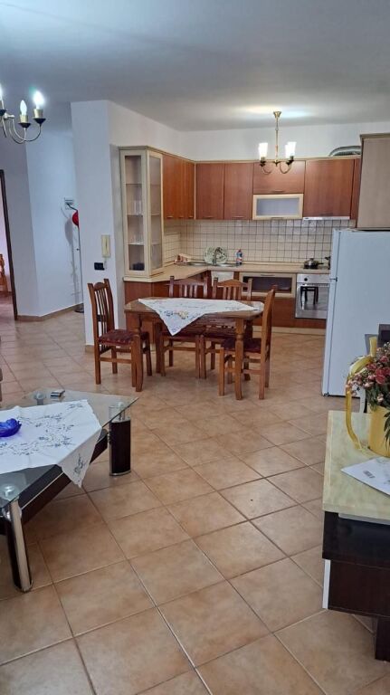 2+1 apartment for rent at Globi, Kavaja Street