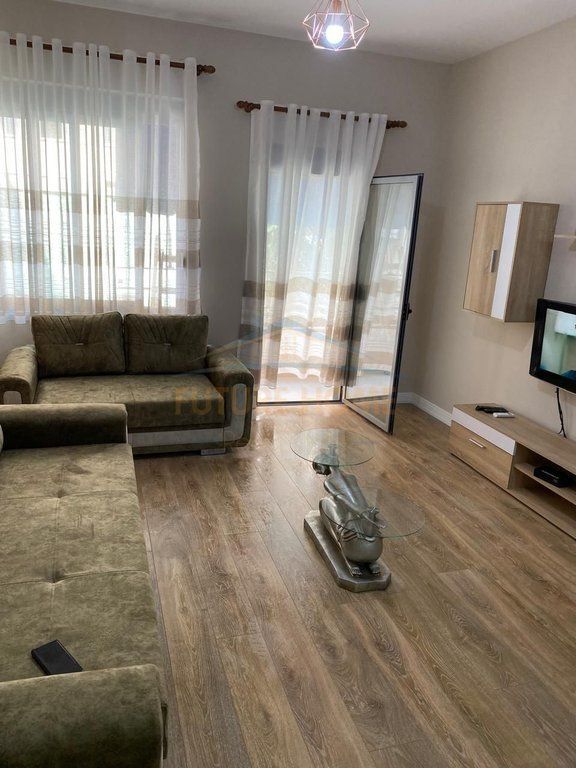 Affitto,Appartamento 2+1+2, Brryli, Tirana