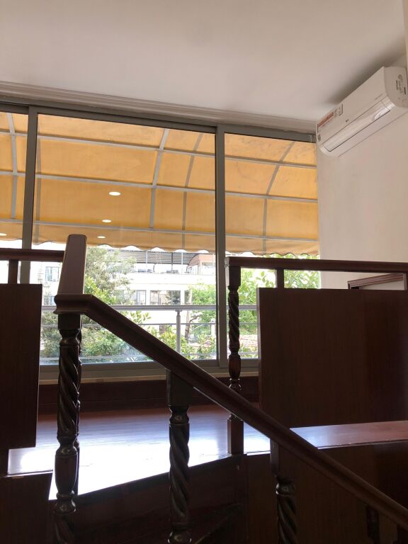 Affitto | Ambjent Biznesi | Tirane | 1500 €/mese