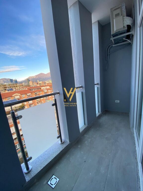 JEPET ZYRE 72 M2 ME QIRA TE KIKA 2, KOMUNA PARISIT 70.000 LEKE