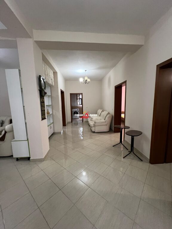 Affittasi piano villa nella zona delle Ville Tedesche vicino alla Scuola Elite (ID 4251449 )