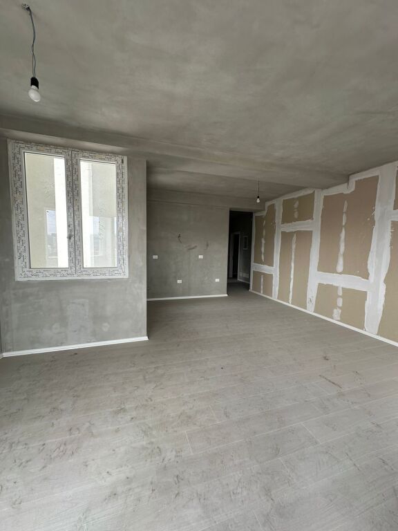 Appartamento 3+1 in affitto (VUOTO) per abitazione o ufficio – River Residence.