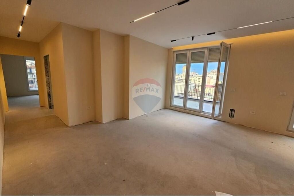 Apartment 2+1+2 for sale at the former Electric Market