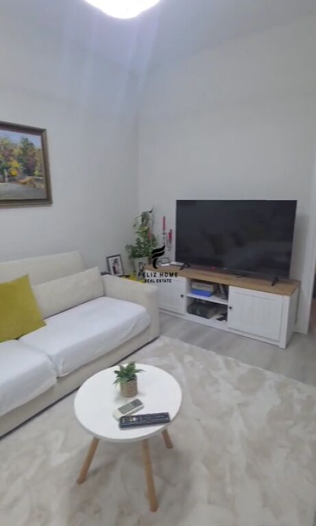 SHITET APARTAMENT 1+1 PAZARI I RI 190.000 EURO FH-74682