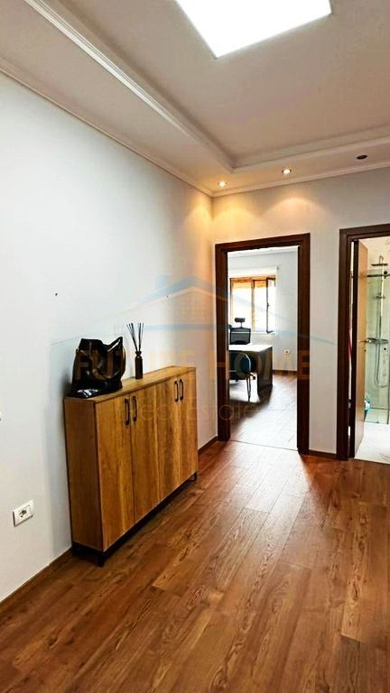 Rent, Office, Blloku