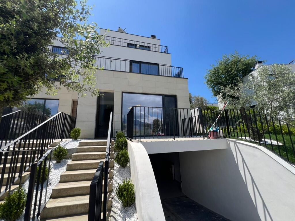 Luxury Villa for Rent