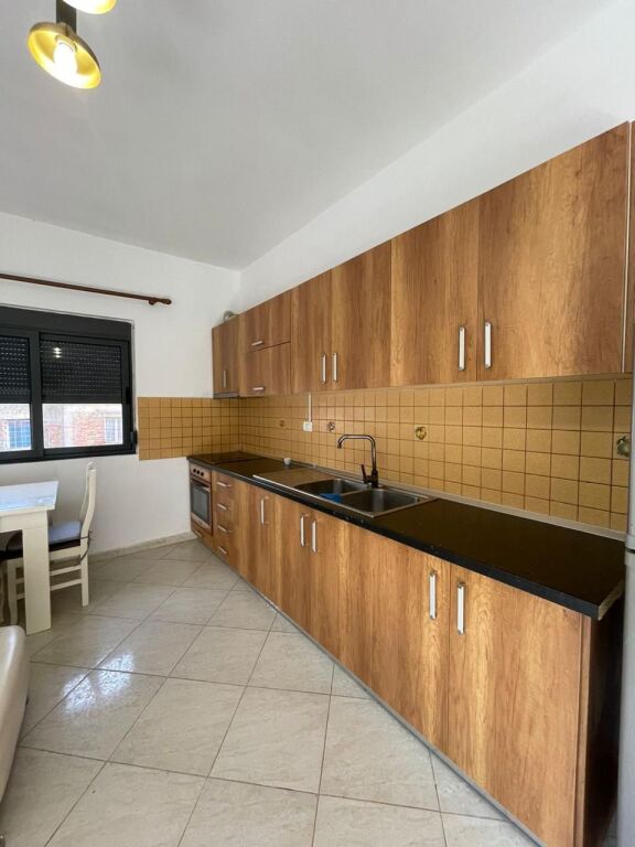 🏡 APARTMENT FOR RENT 2+1 + BALCONY MUZEUMI DURRES