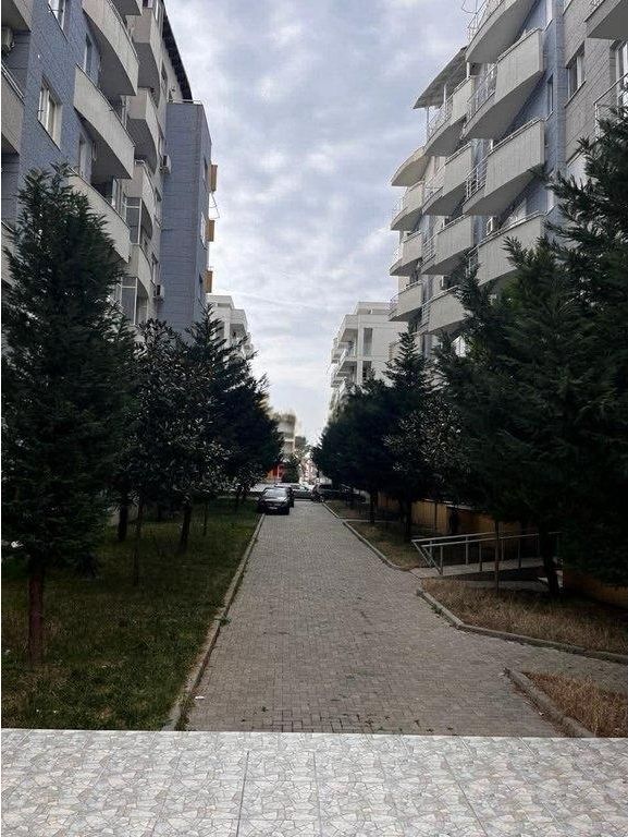 Vendesi in vendita 1+1 nel cuore di Shëngjin – 70 metri dal mare