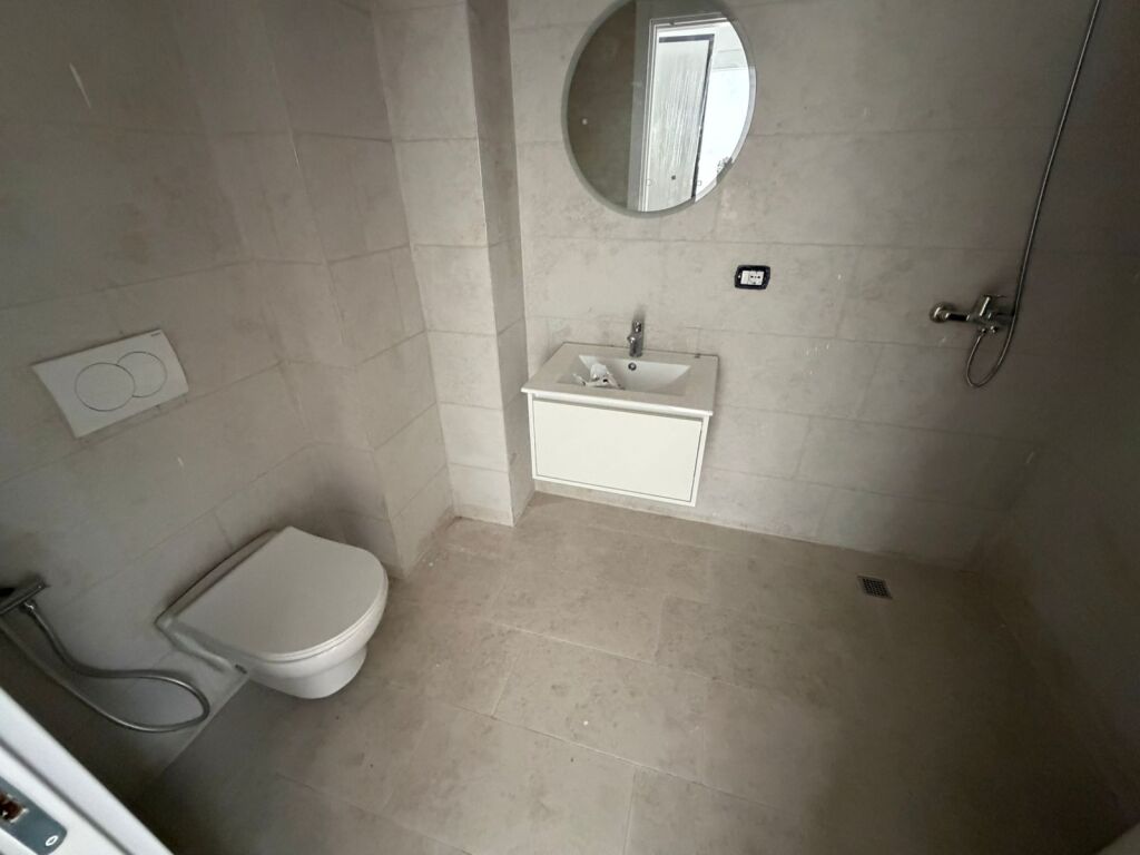 Apartament për shitje 1+1  –  Tirana Porta e Re