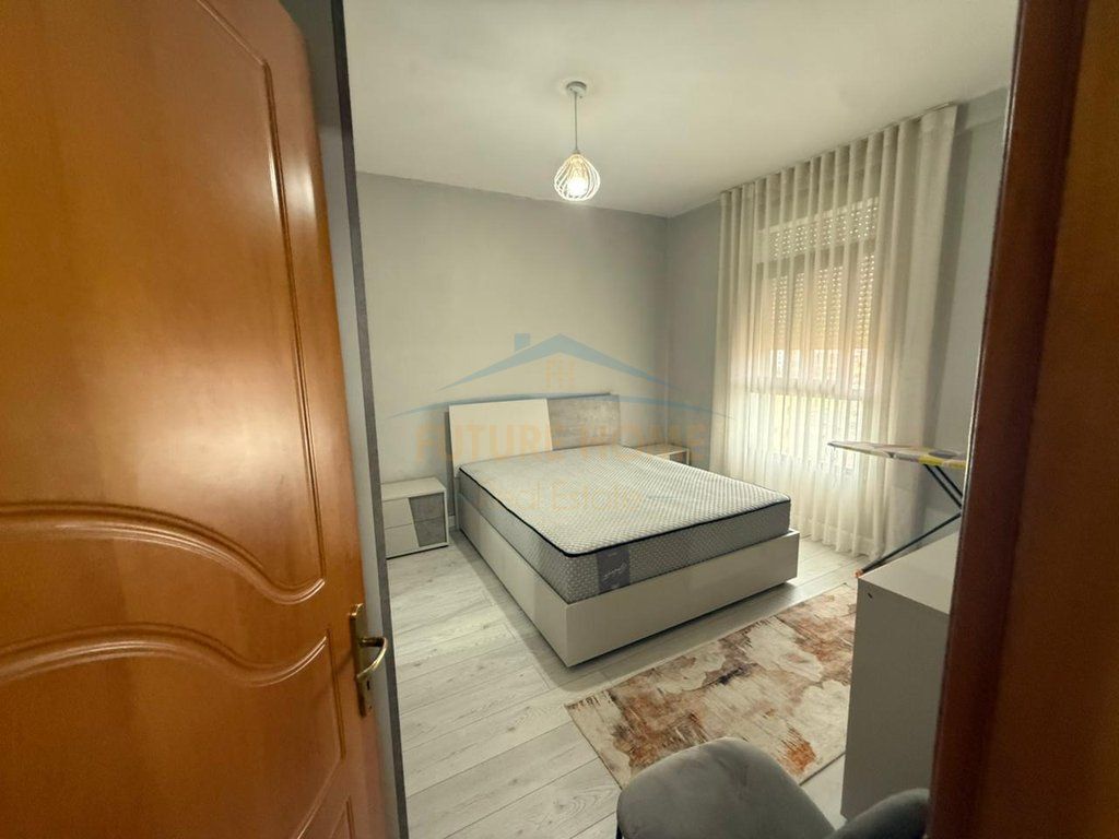 Qera, Apartament 2+1, Bulevardi Zhan D'ark, përballë Maternitetit të Ri