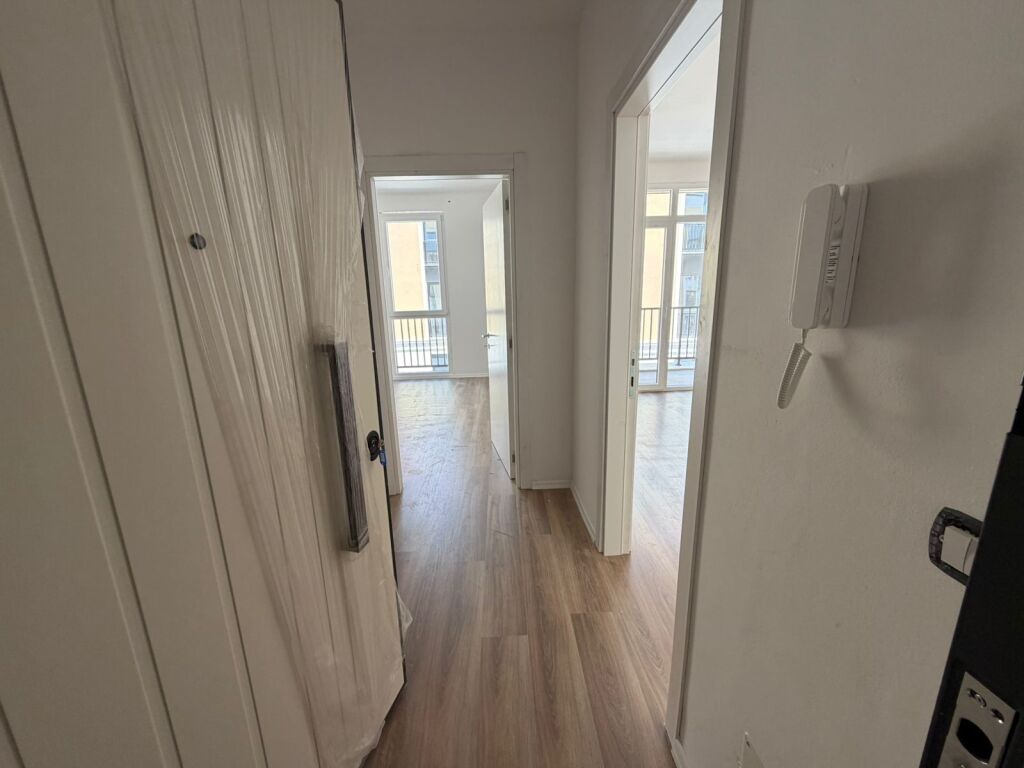 Apartament për shitje 1+1  –  Tirana Porta e Re