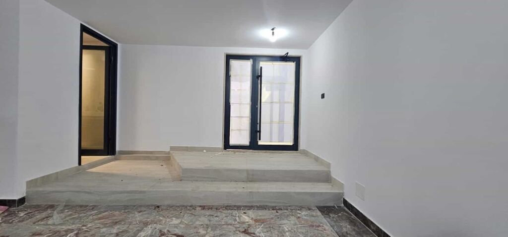 Negozio in affitto a Bllok (ID BD21743) Tirana