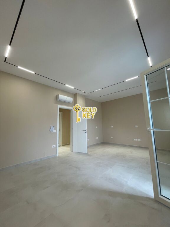 🏡 BUSINESS PREMISES FOR RENT TRAIN STATION DURRES