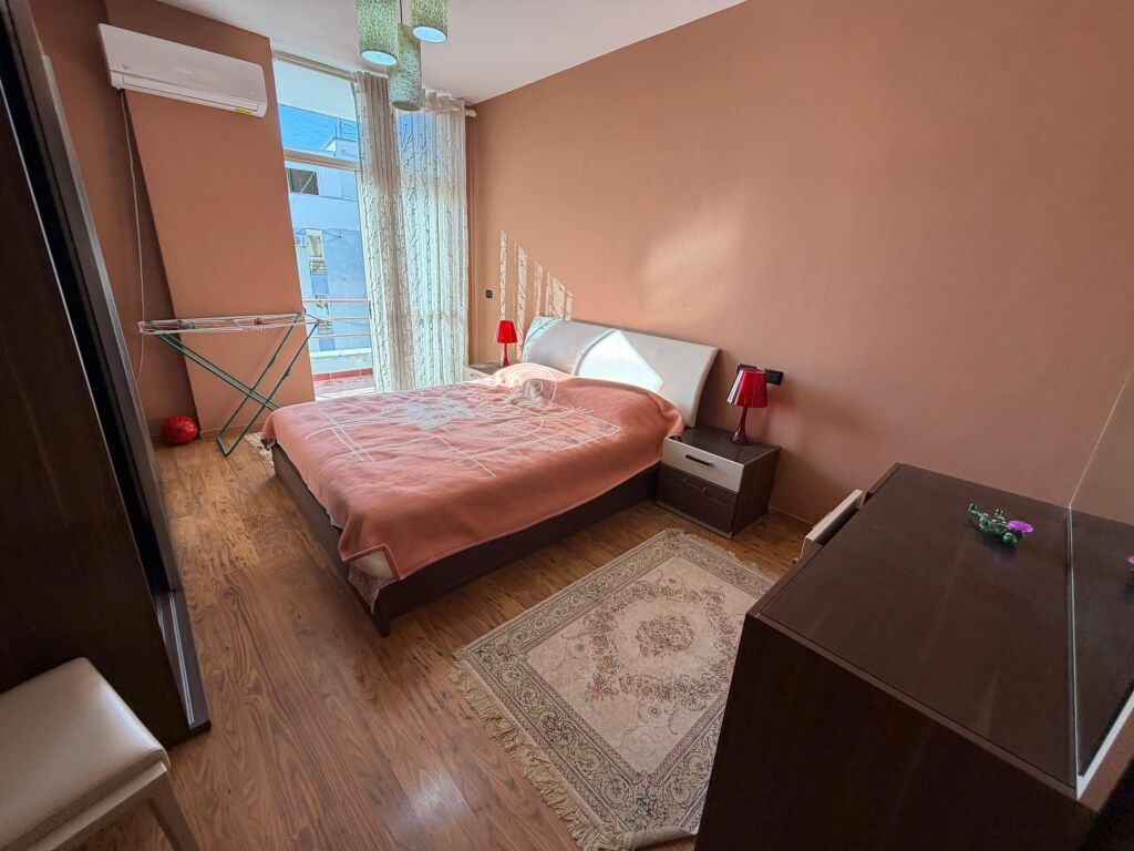Apartment 2+1+2 for sale, New Ring.