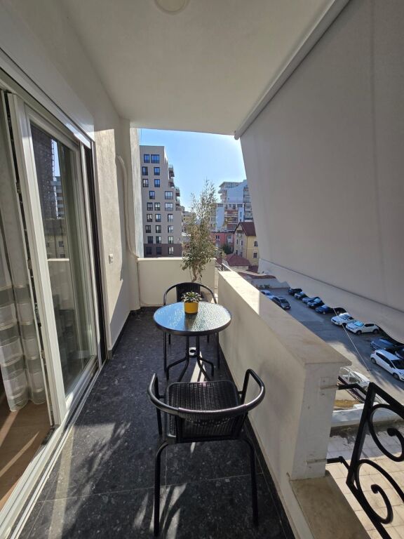 2+1 apartment for rent on Kavaja Street!