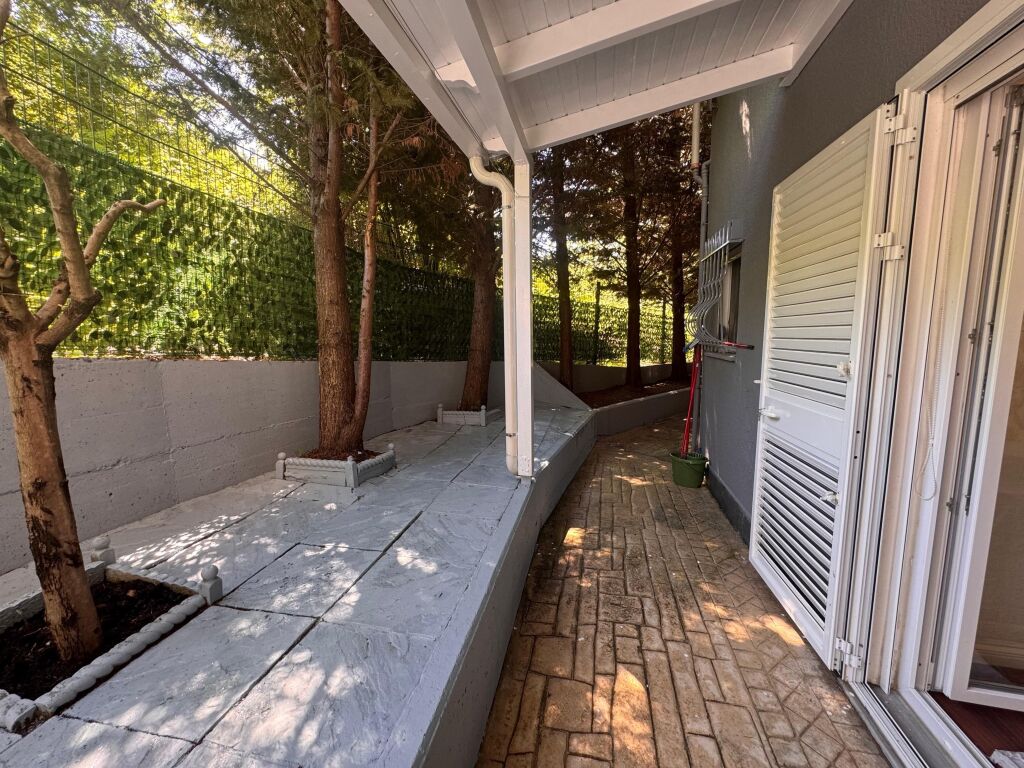 Super Apartment 2+1+veranda for rent, tel Liqeni i thate near Hotel Radisson 700 Thousand leke
