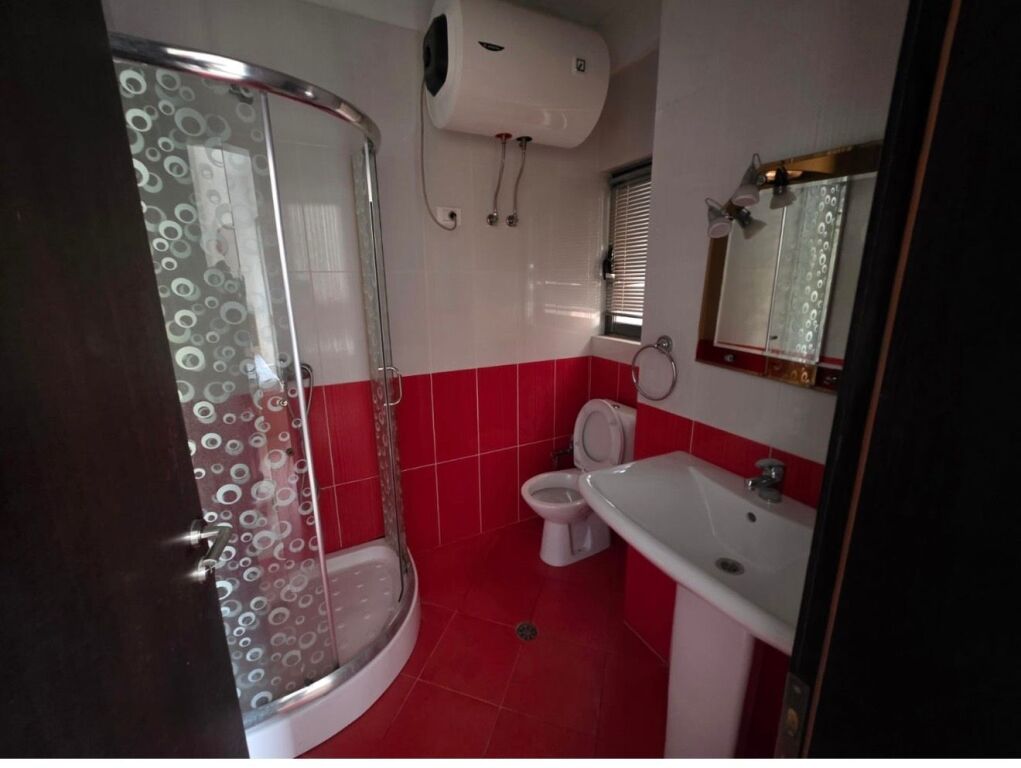 2+1, building with elevator, in Selvia, 650 thousand lek