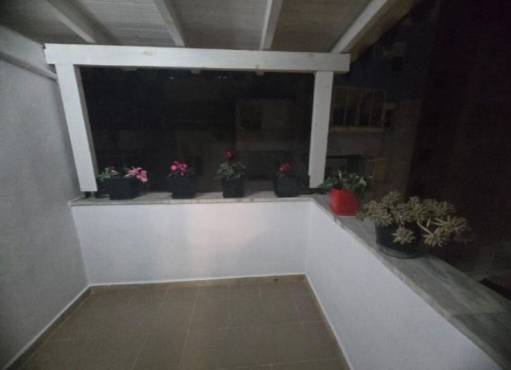 Appartamento 1+1 in affitto, via Barrikadave dietro il Vecchio Maternità 650 euro