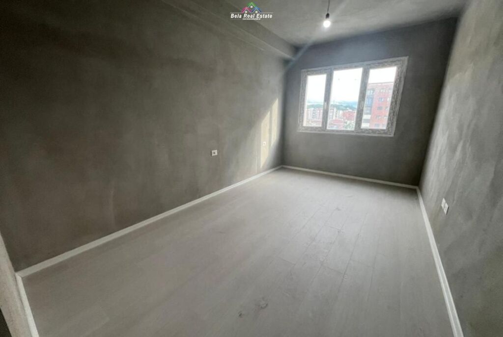 Ufficio in Affitto 3+1 a Astir (ID BZ2966) Tirana
