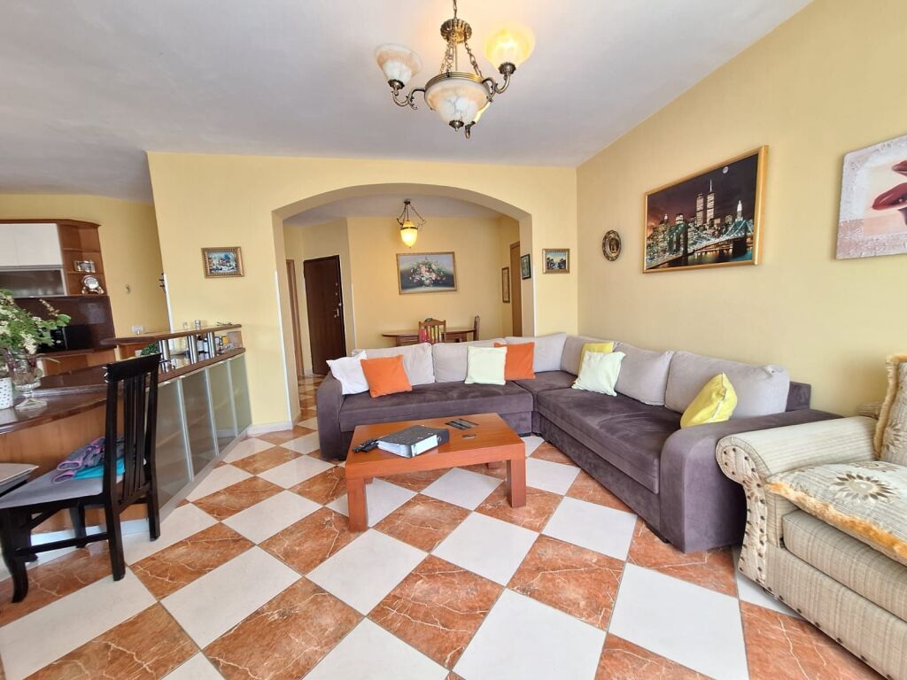 Apartment 2+1+2 with 1 balcony for sale on Kosovareve street