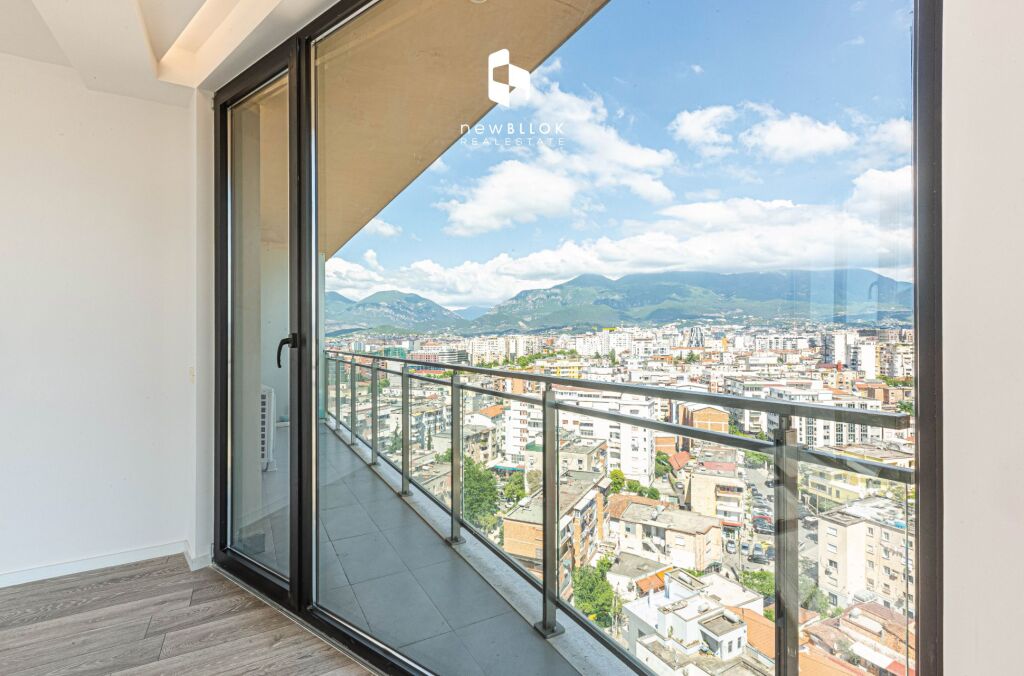 ✨️In Affitto: Elite Office 202m² ⭐️ 2 Posti Auto 3 WC🚾 / VERANDA - 12° Piano📍 GOLDEN TOWER (MINE PEZA RESIDENCE) 🌇 2000€ NETTI/Mese 💥