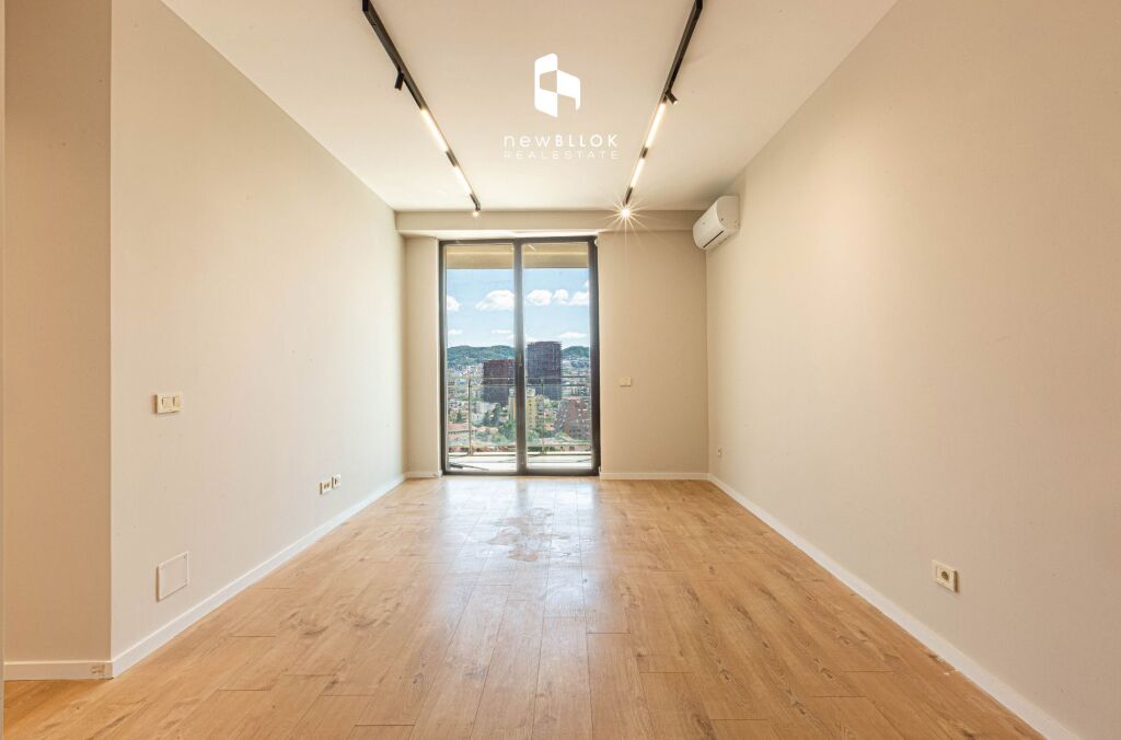 ✨️In Affitto: Elite Office 202m² ⭐️ 2 Posti Auto 3 WC🚾 / VERANDA - 12° Piano📍 GOLDEN TOWER (MINE PEZA RESIDENCE) 🌇 2000€ NETTI/Mese 💥
