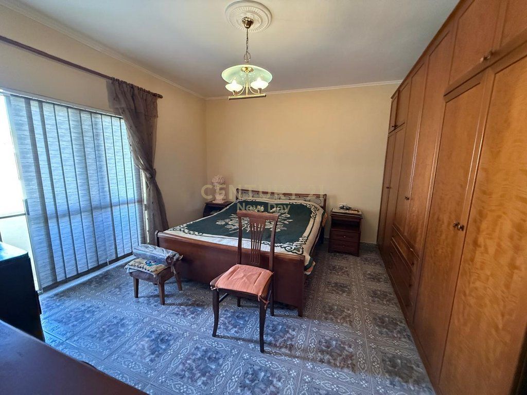 2+1+1t+3 balconies + terrace+shared ownership land