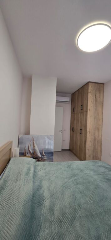 Appartamento 1+1+1 con balcone in affitto, 55 m², in via Barrikadave