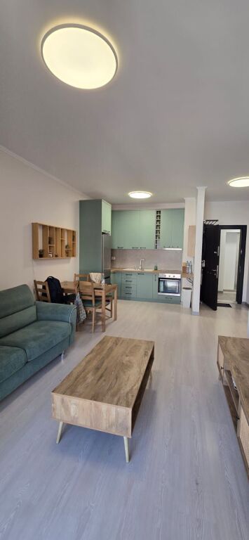 Appartamento 1+1+1 con balcone in affitto, 55 m², in via Barrikadave