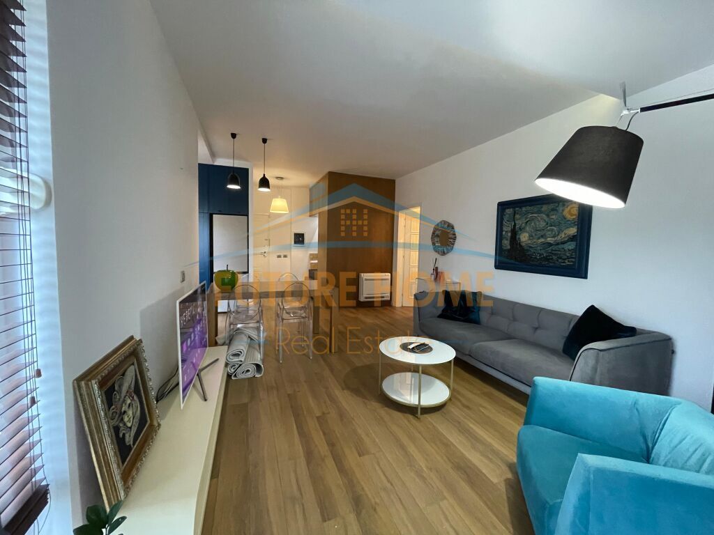 Qira, Apartament 2+1+2, Liqeni i Thate