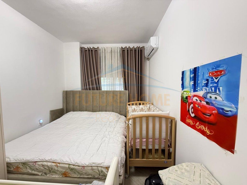 SHITET 1+1  i MOBILUAR ,MISTO MAME cmimi 9.200.000 leke