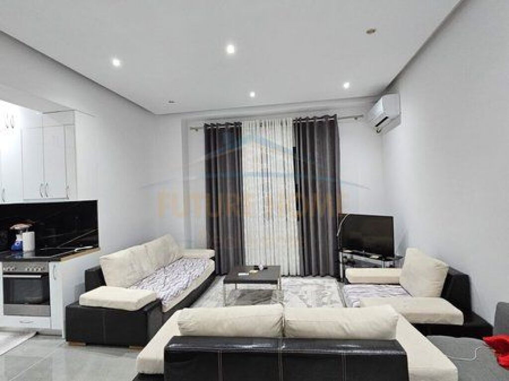 Shitet,Apartament 1+1, Selite, Tirane