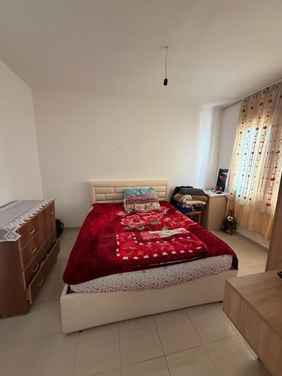 Apartament 1+1 me qera ne Xhamllik tek Kastrati