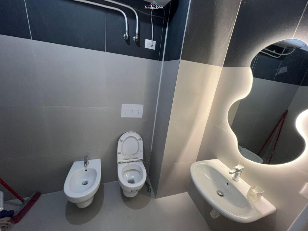 Ufficio in Affitto 3+1 a Astir (ID BZ2969) Tirana