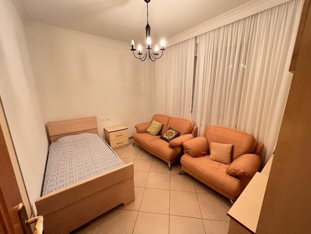 🏡✨ RENT – Apartment 2+1  📍 Near the Catholic Church Kavaja Street 💰 Price: 60,000 Lek / month