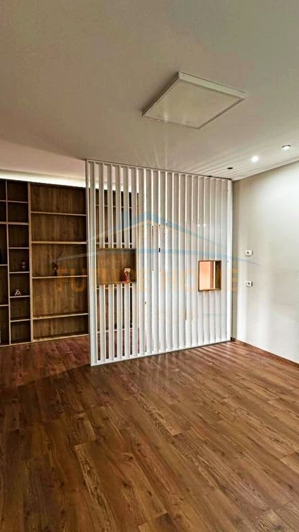 Rent, Office, Blloku