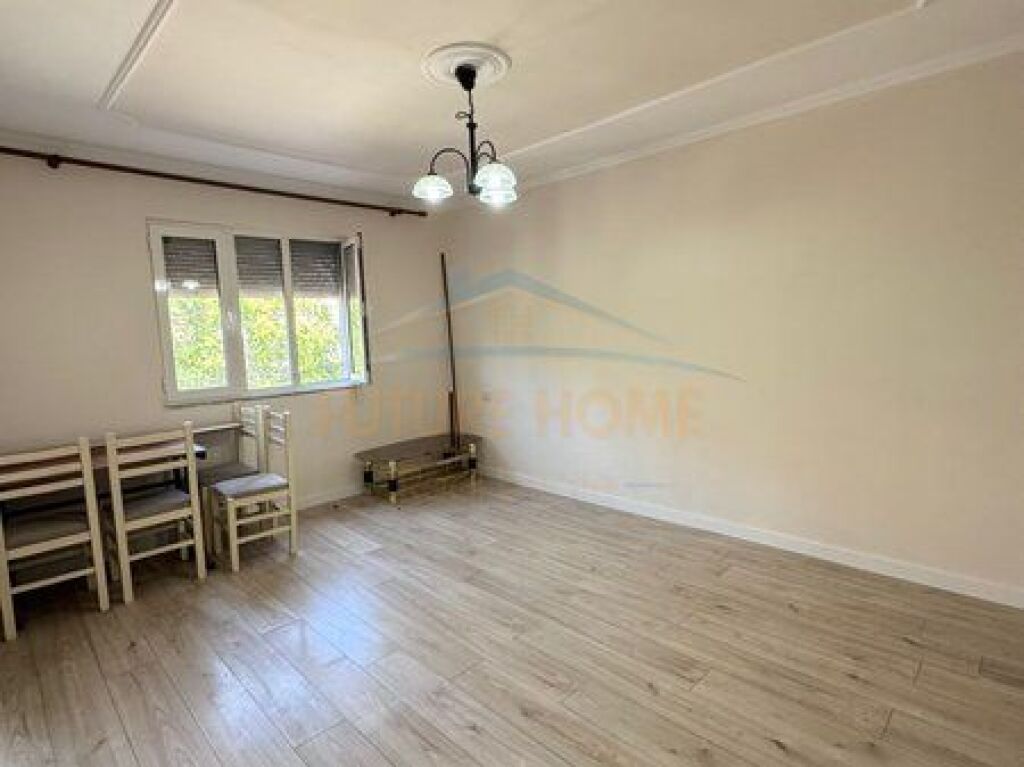 Shitet, Apartament 1+1, Irfan Tomini, Tiranë