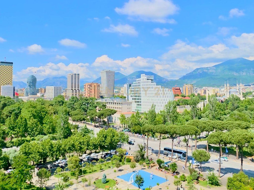 Apartament 1+1 me qira me pamje fantastike, Kullat Binjake