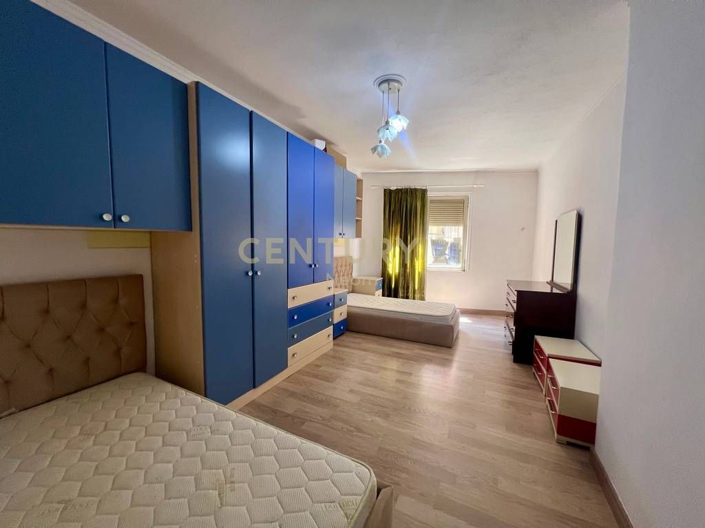 SALE, APARTMENT 2+1 DURRES STREET