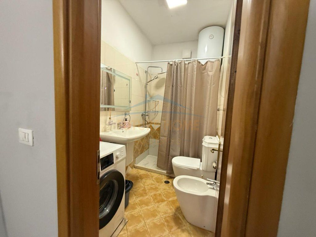 Qera, Apartament 2+1, Bulevardi Zhan D'ark, përballë Maternitetit të Ri