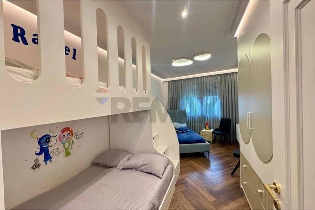 APARTMENT 4+1 +2 PARKING SPACES FOR SALE AT EURO 3D