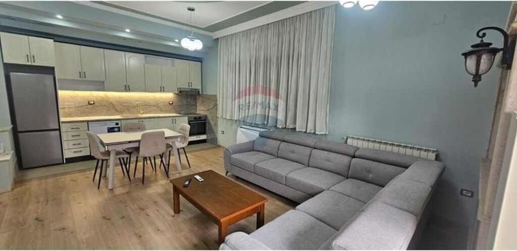 First floor of a villa for rent in Ali Dem
